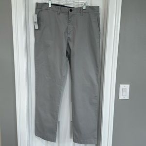 Tommy Hilfiger Khakis 38x34
